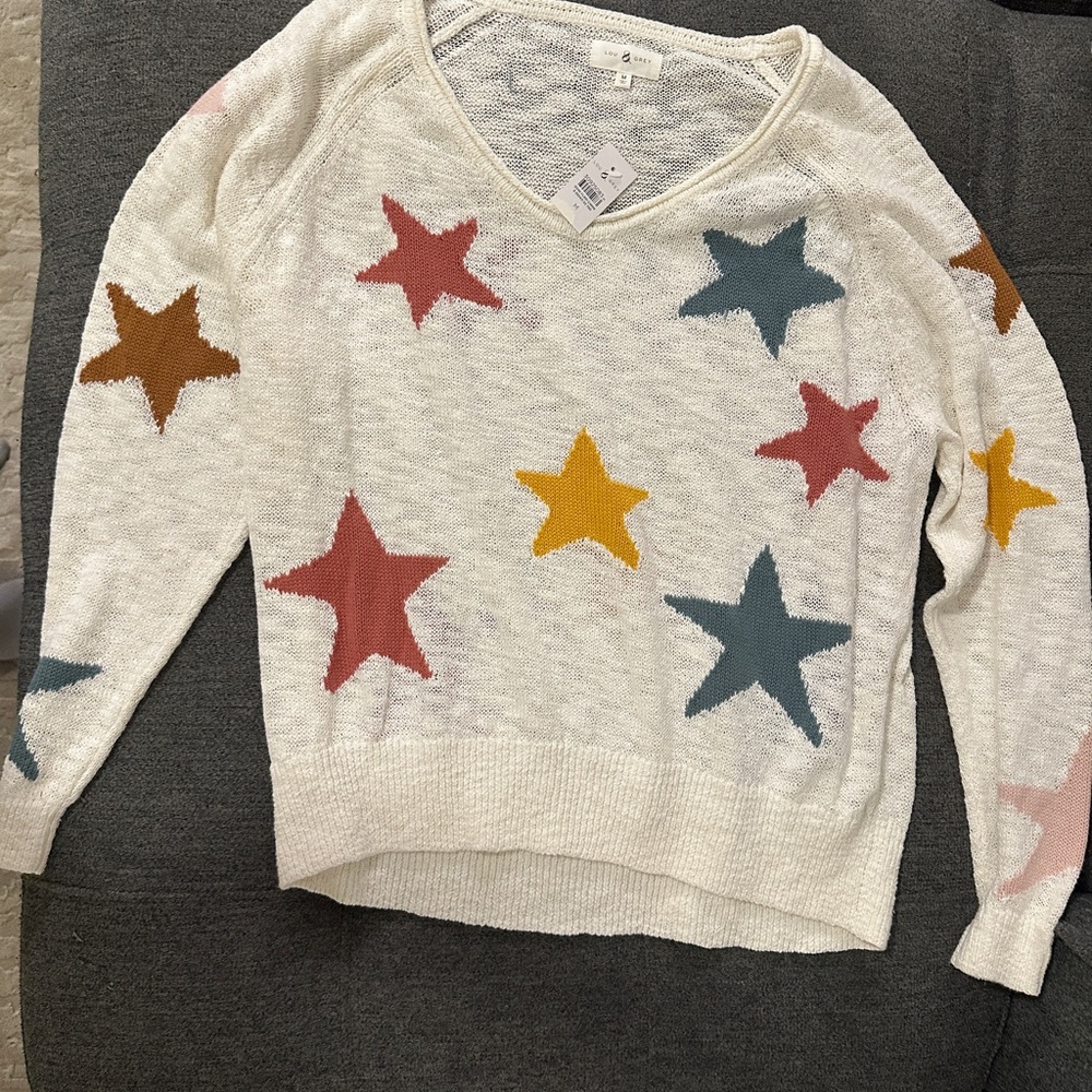Lou & Grey V-Neck Sweater - White with Multicolor Stars